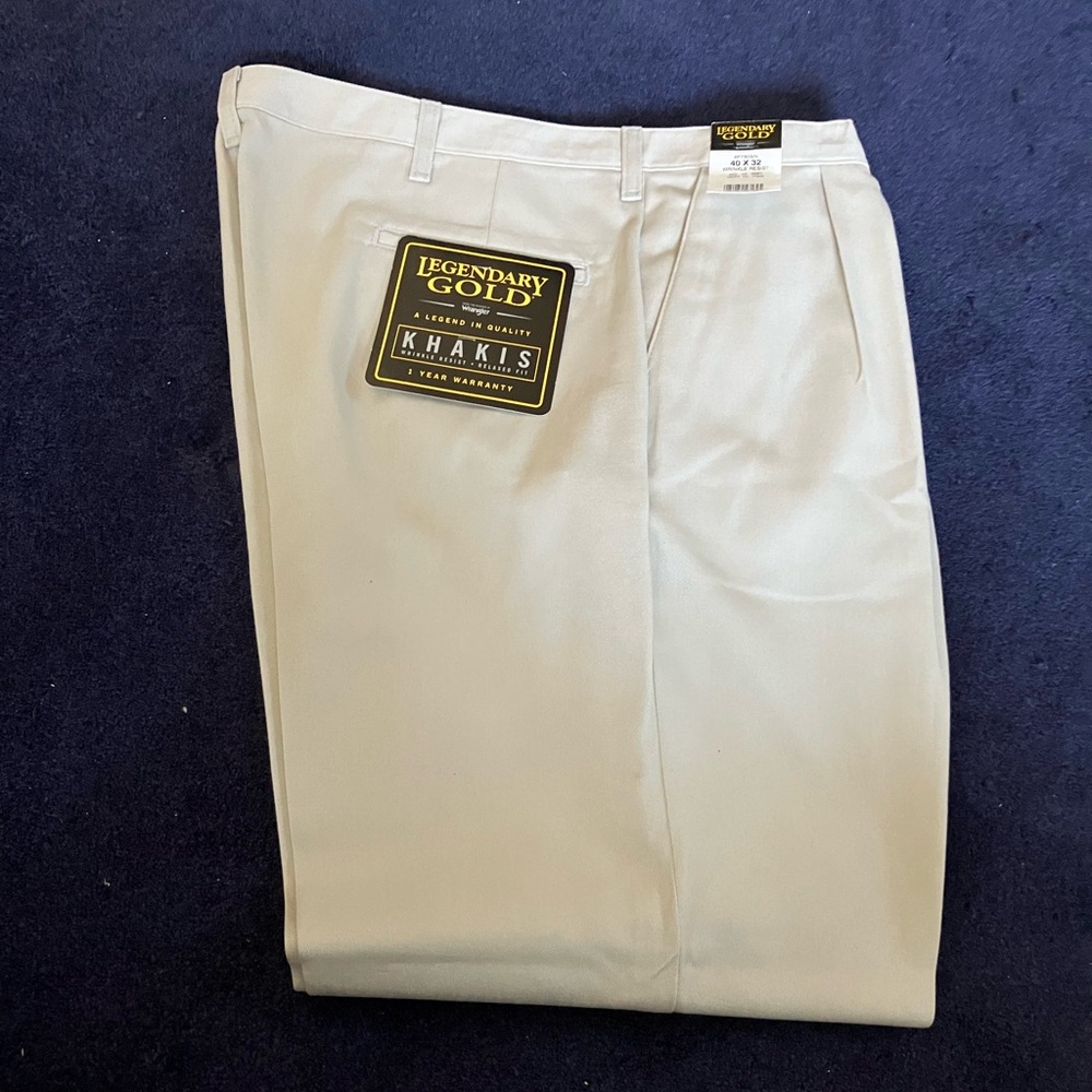 Men’s Brand New Tan Khakis 40x32